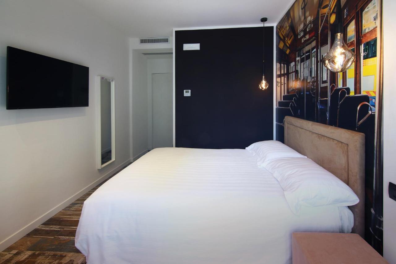 Interno 7 Bed & Breakfast Bari Ngoại thất bức ảnh