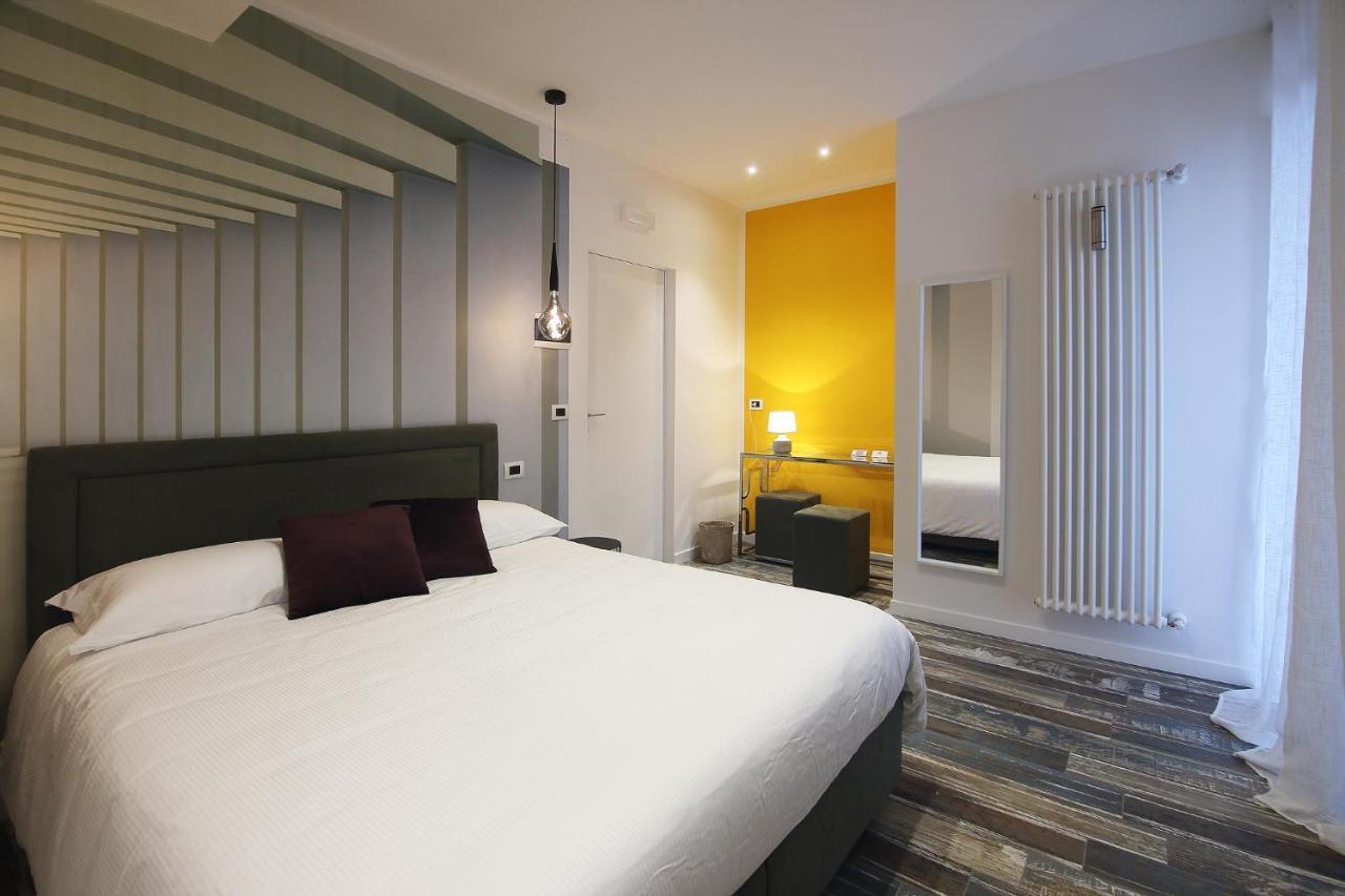 Interno 7 Bed & Breakfast Bari Ngoại thất bức ảnh
