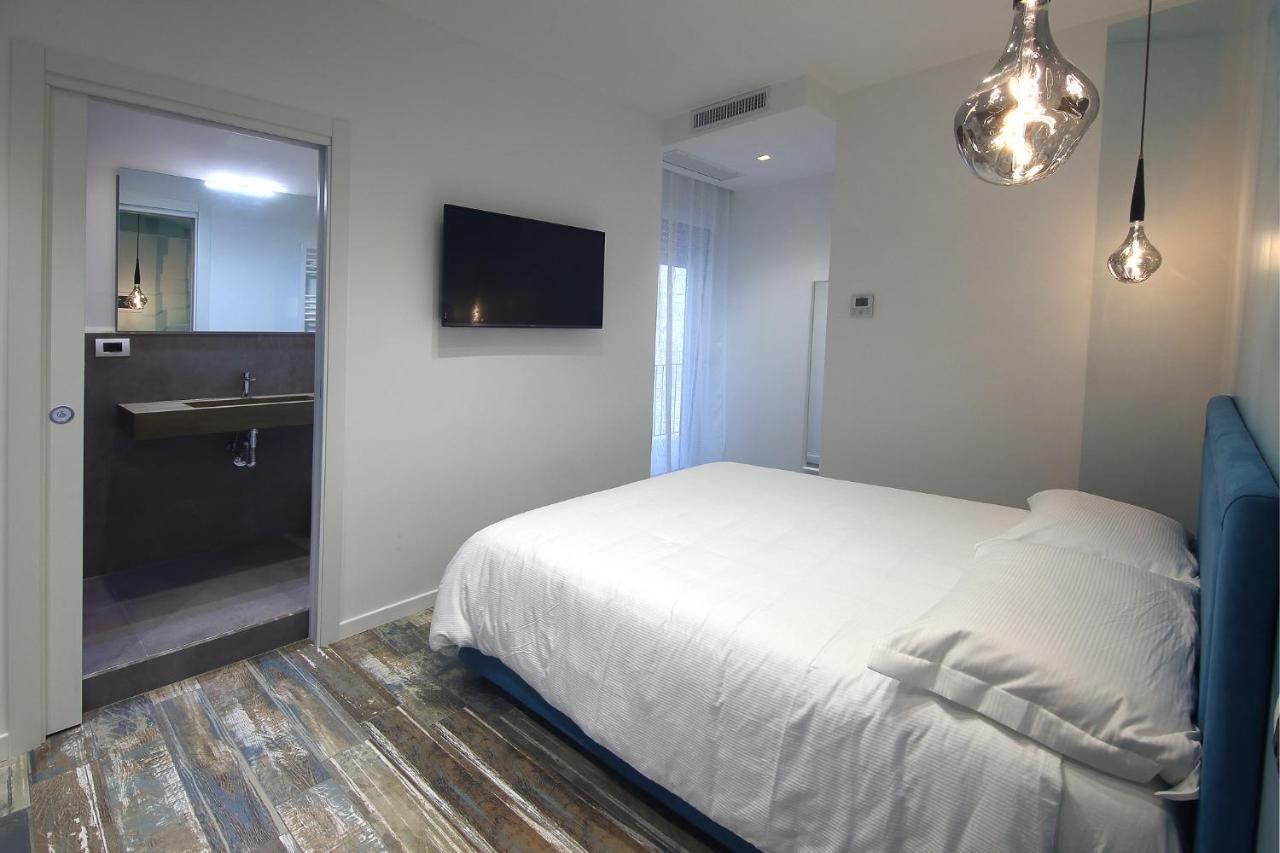 Interno 7 Bed & Breakfast Bari Ngoại thất bức ảnh