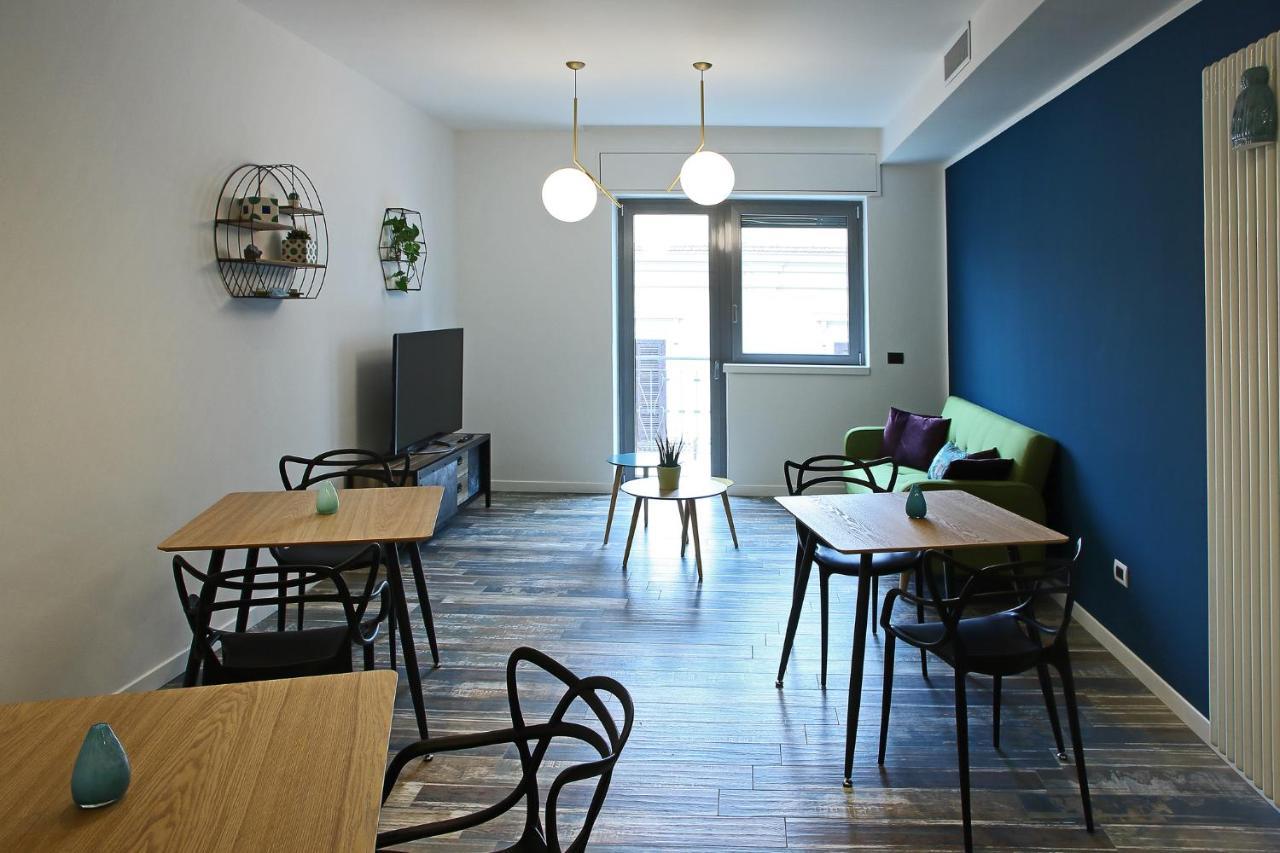 Interno 7 Bed & Breakfast Bari Ngoại thất bức ảnh